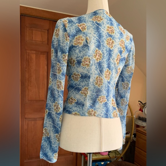 Vintage Y2K 100% Silk Long Sleeve Button down top - Picture 5 of 6